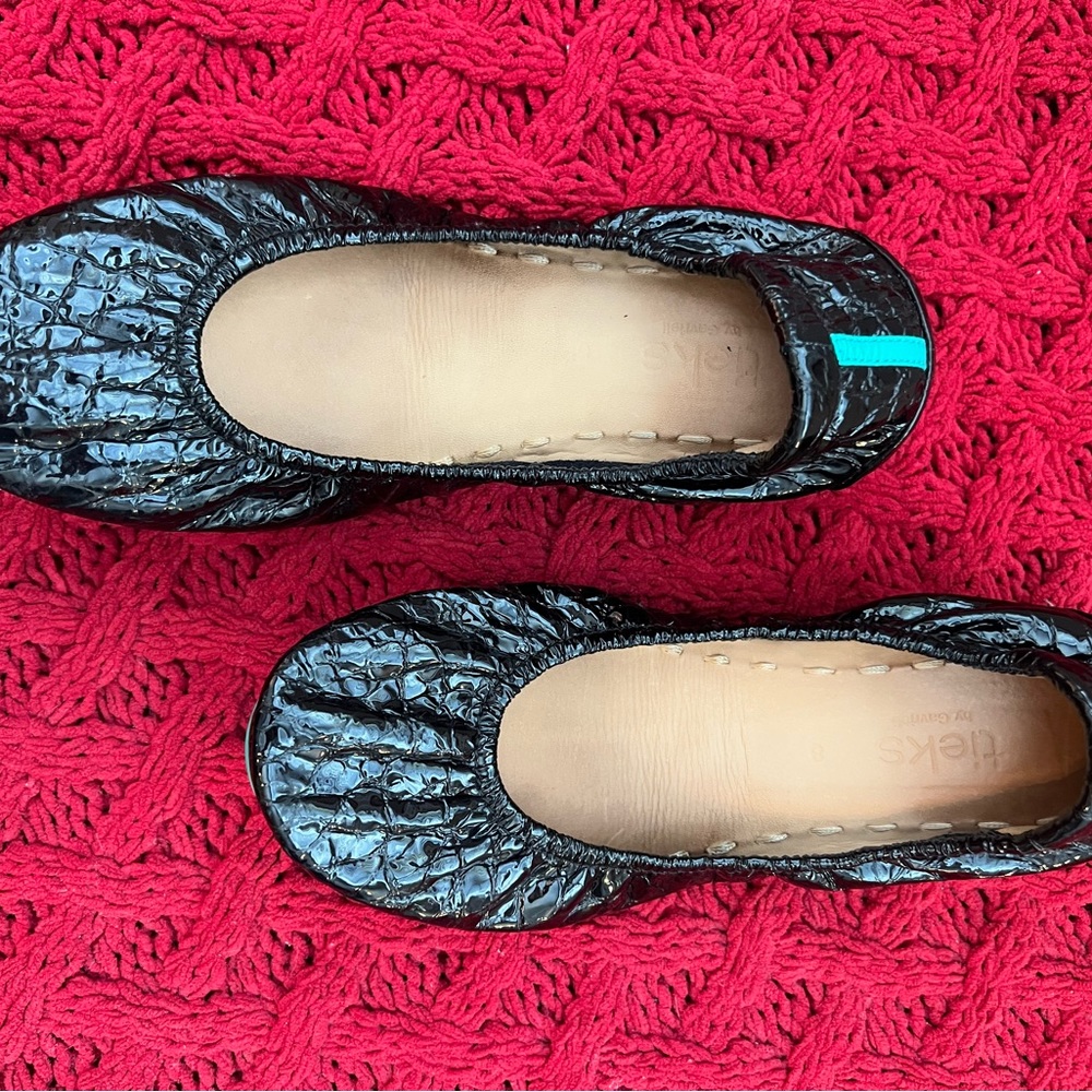 Tieks Patent Black Obsidian Ballet Flat - size 8
